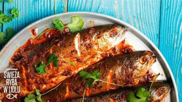 Pomidorowy pstrąg z imbirem