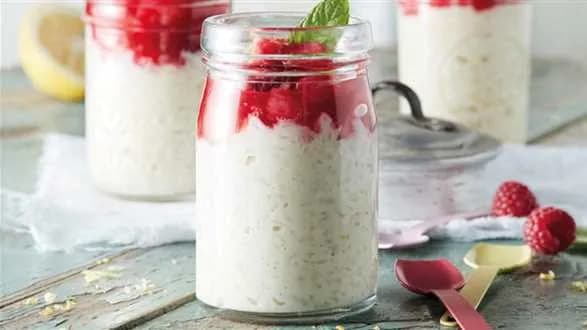 Ryż na mleku z rabarbarem