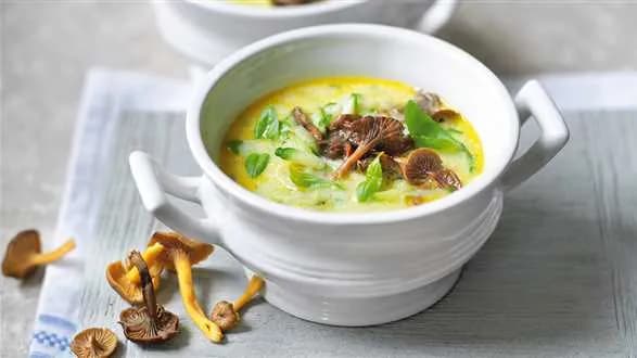 Zupa z cukinii z kurkami