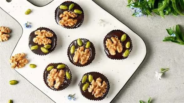 Domowe czekoladki z masłem orzechowym