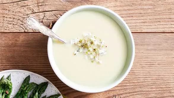 Krem z białych szparagów i pora