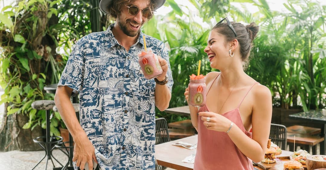 Przepisy na pyszne koktajle owocowe odchudzające. Szybkie koktajle dietetyczne i smoothie na odchudzanie