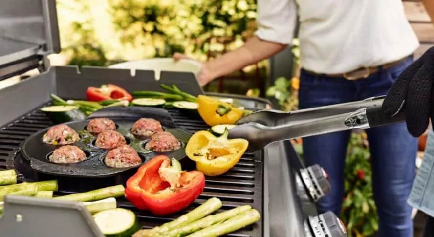 Najlepsze blogi o grillowaniu: porady, przepisy i techniki